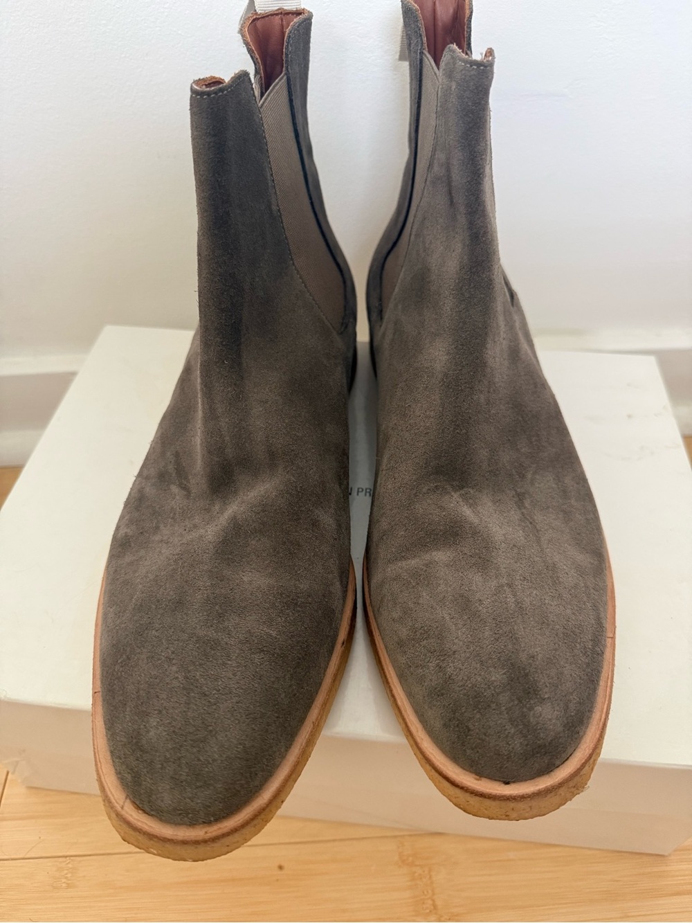 Common Projects Suede Gray Chelsea Boot size 44 - Picture 2 of 8